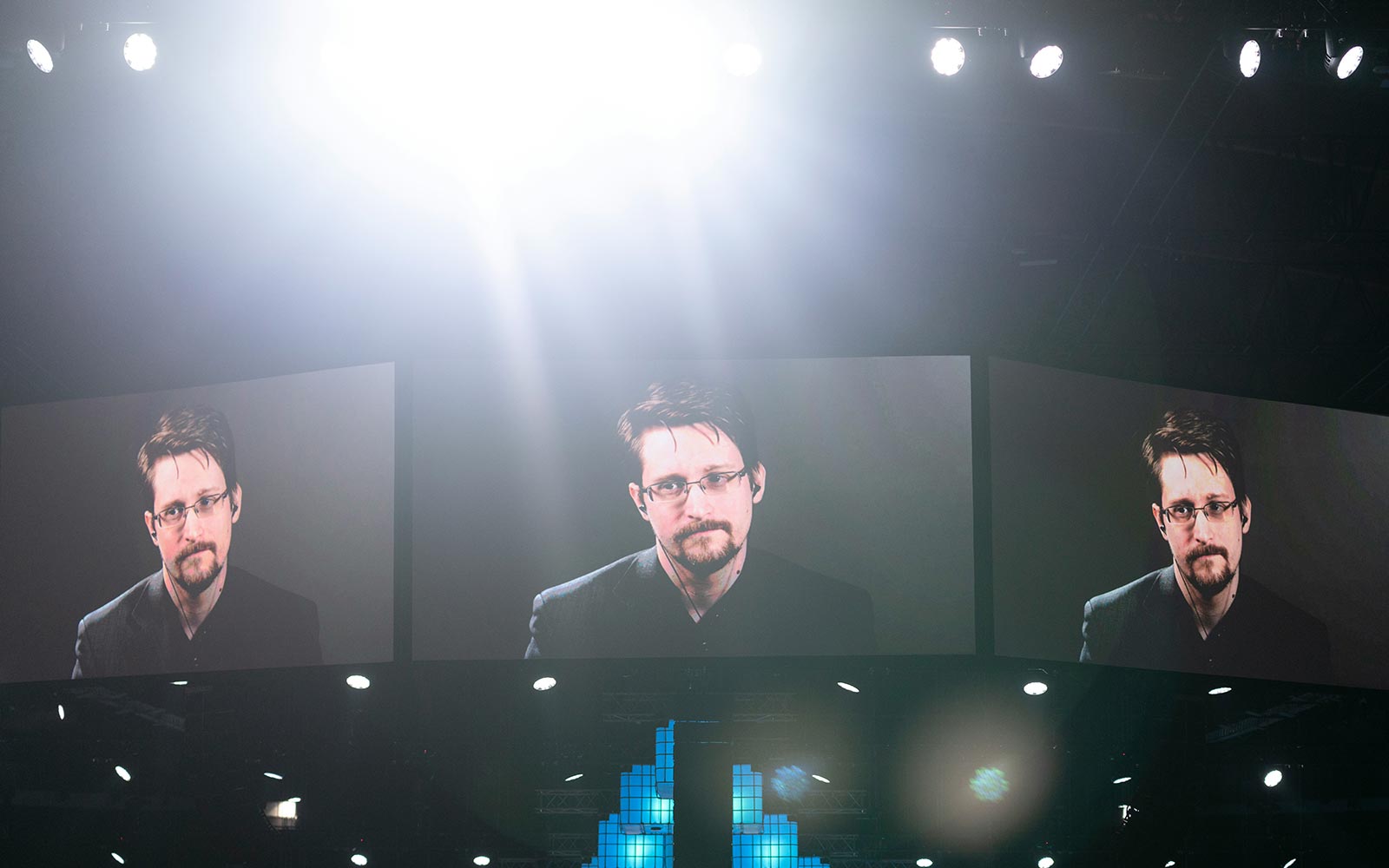Edward Snowden: El hacker que desafió a la NSA y expuso el sistema de vigilancia global