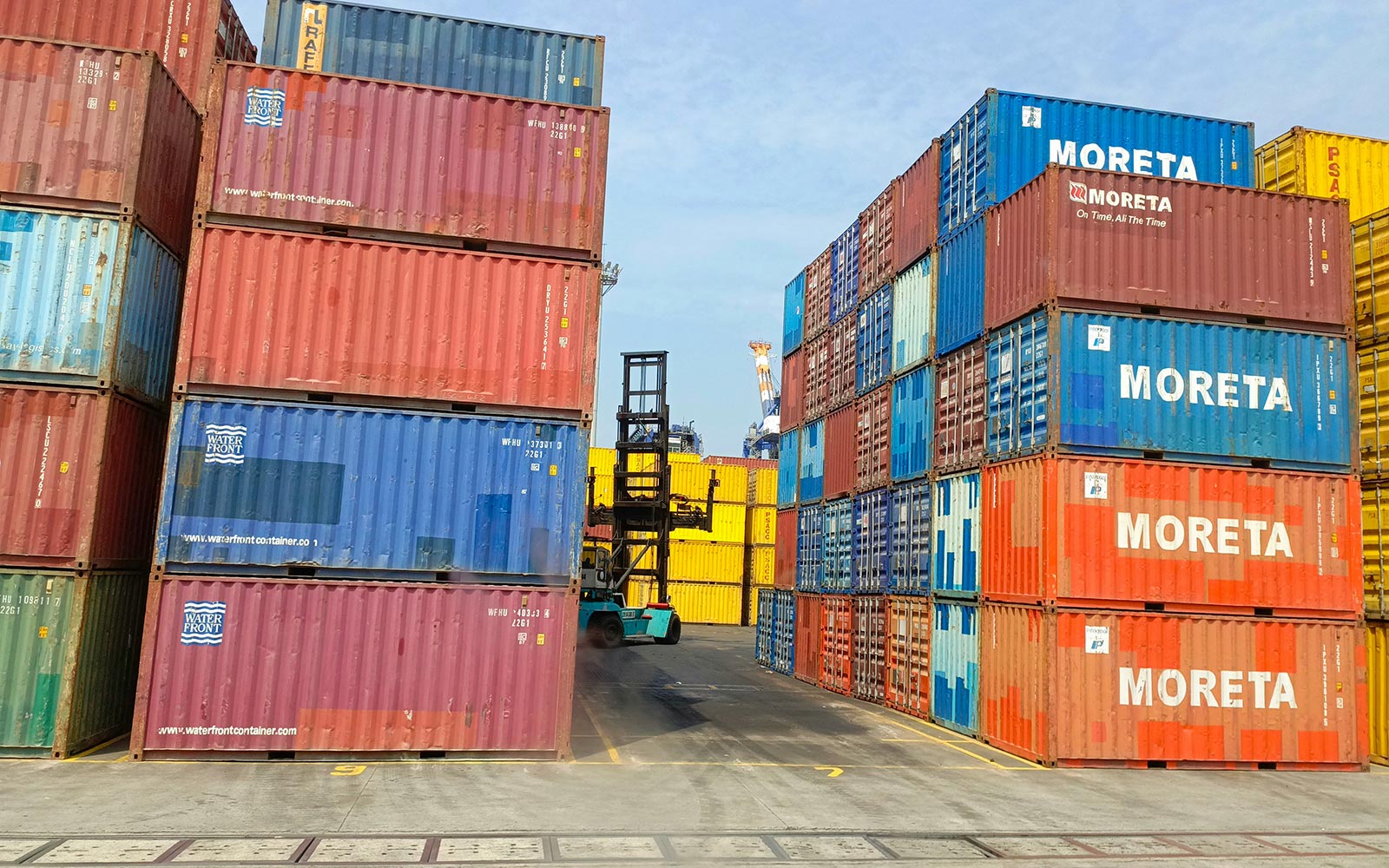 Cómo tramitar un pedido retenido en aduanas sin pagar comisiones abusivas